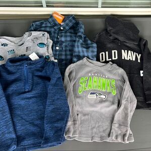 Kids 4T bundle. (5 pieces most are NWT).